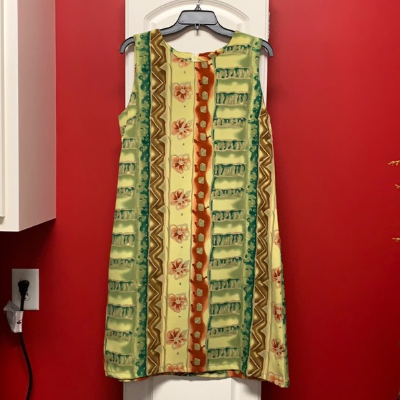 Dress - Picture 1 of 5